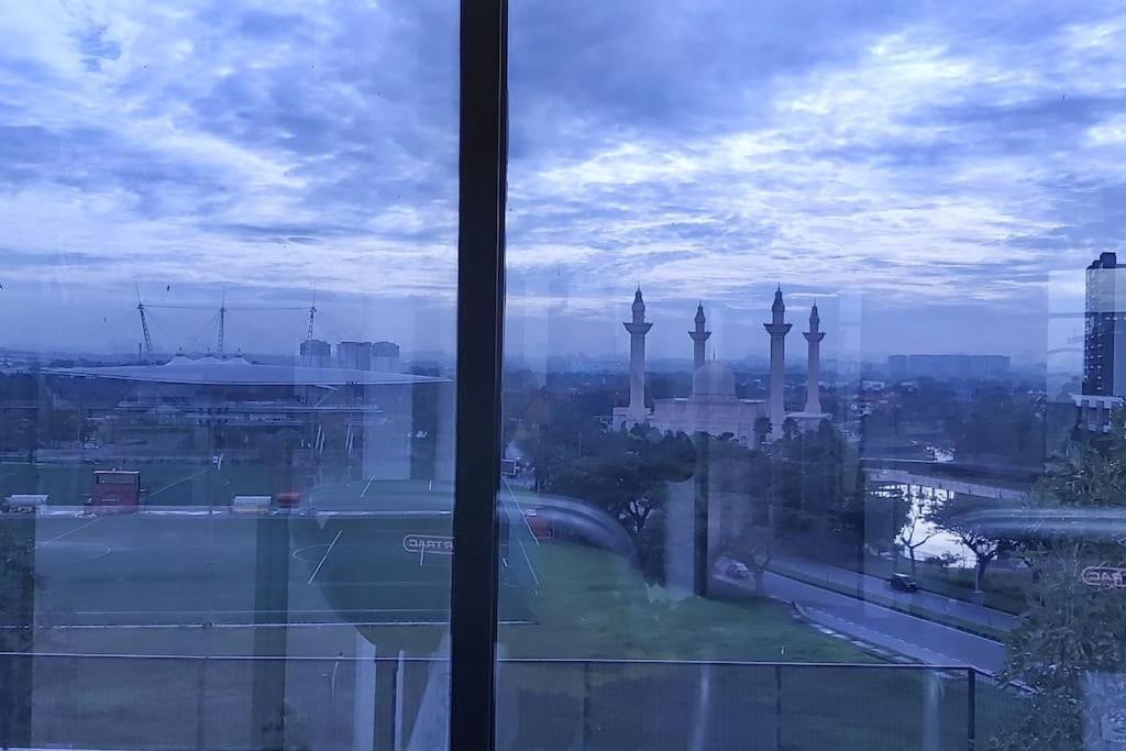 Radia Bukit Jelutong, By Emerald