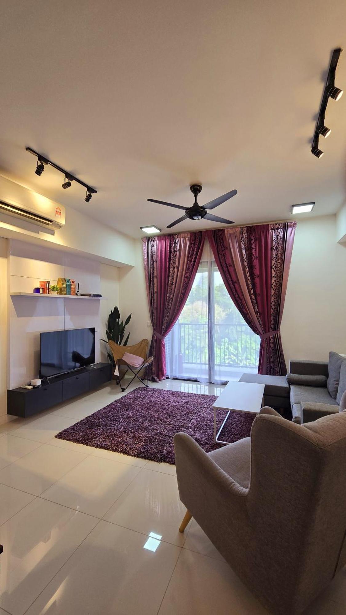 Pangsapuri Radia Bukit Jelutong, By Emerald Shah Alam