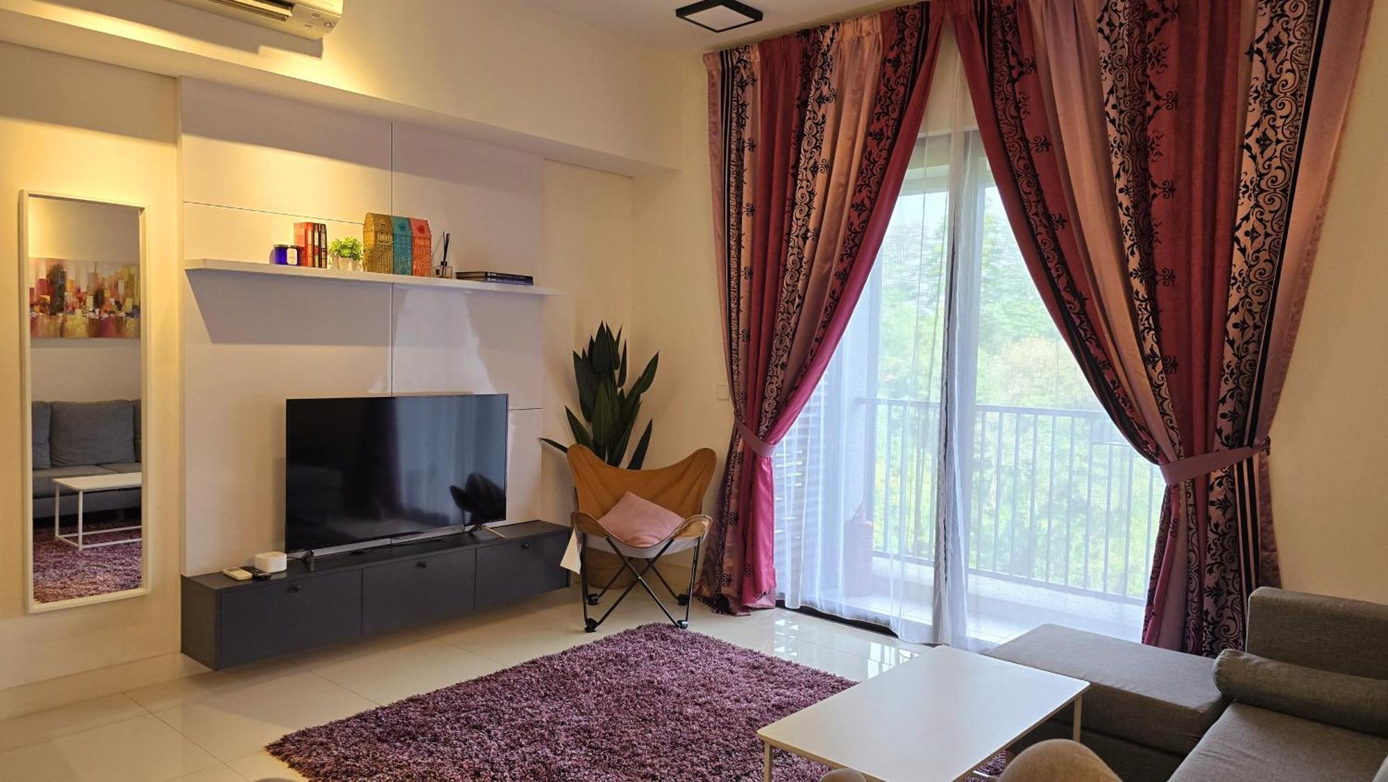 Radia Bukit Jelutong, By Emerald *